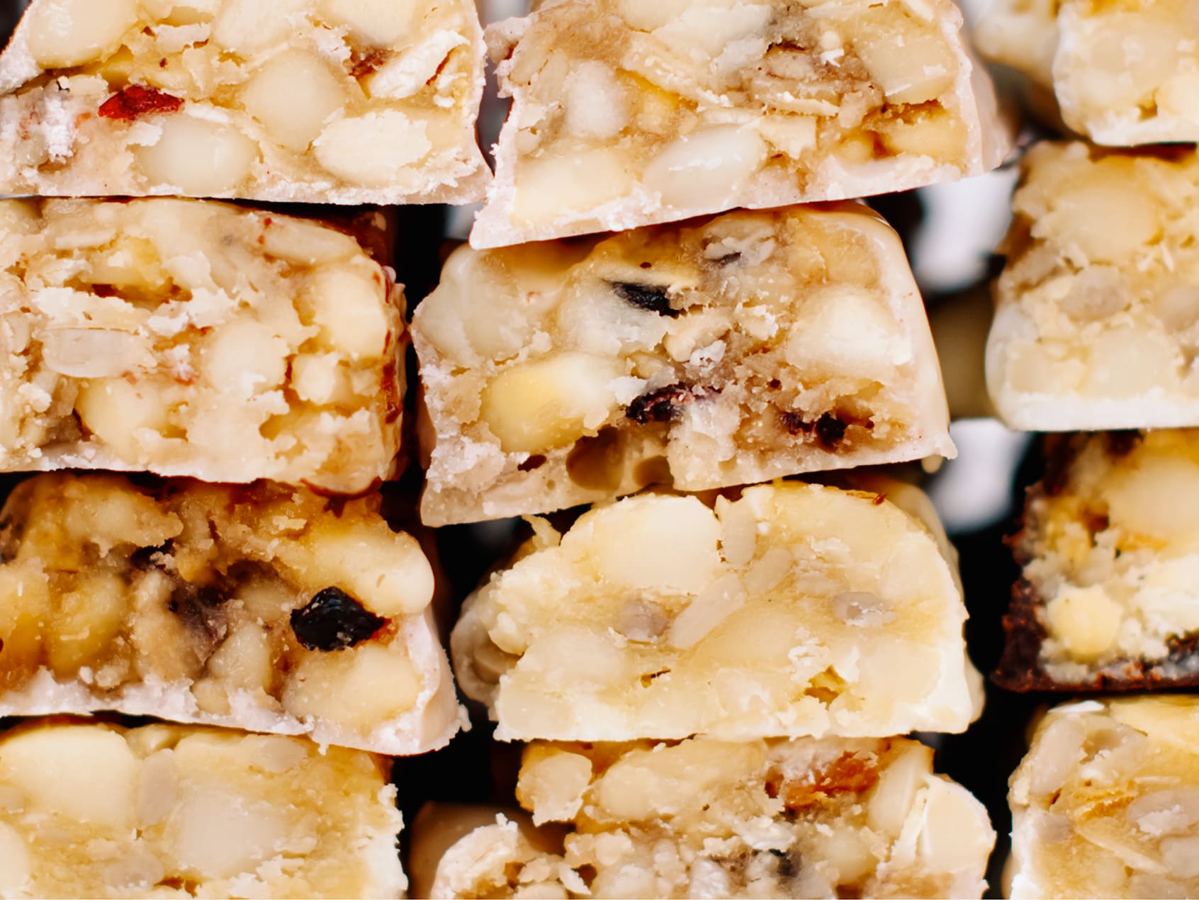 Fuel your day with macadamia snack bars—packed with clean ingredients, rich in good fats, and low in anti-nutrients. The ultimate healthy, on-the-go snack.
