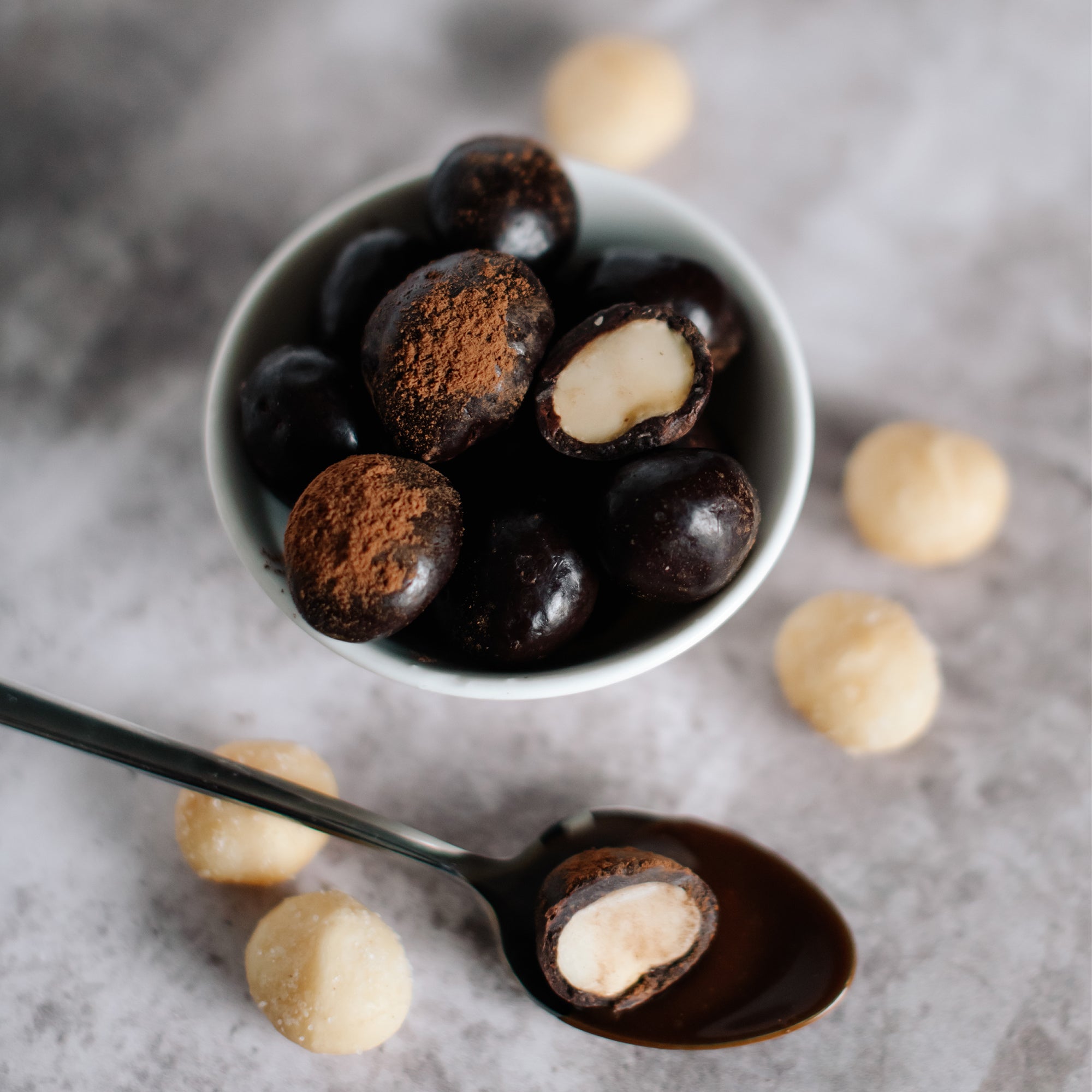 Chocolate Dipped Macadamia Nuts (12 Bags) - House of Macadamias