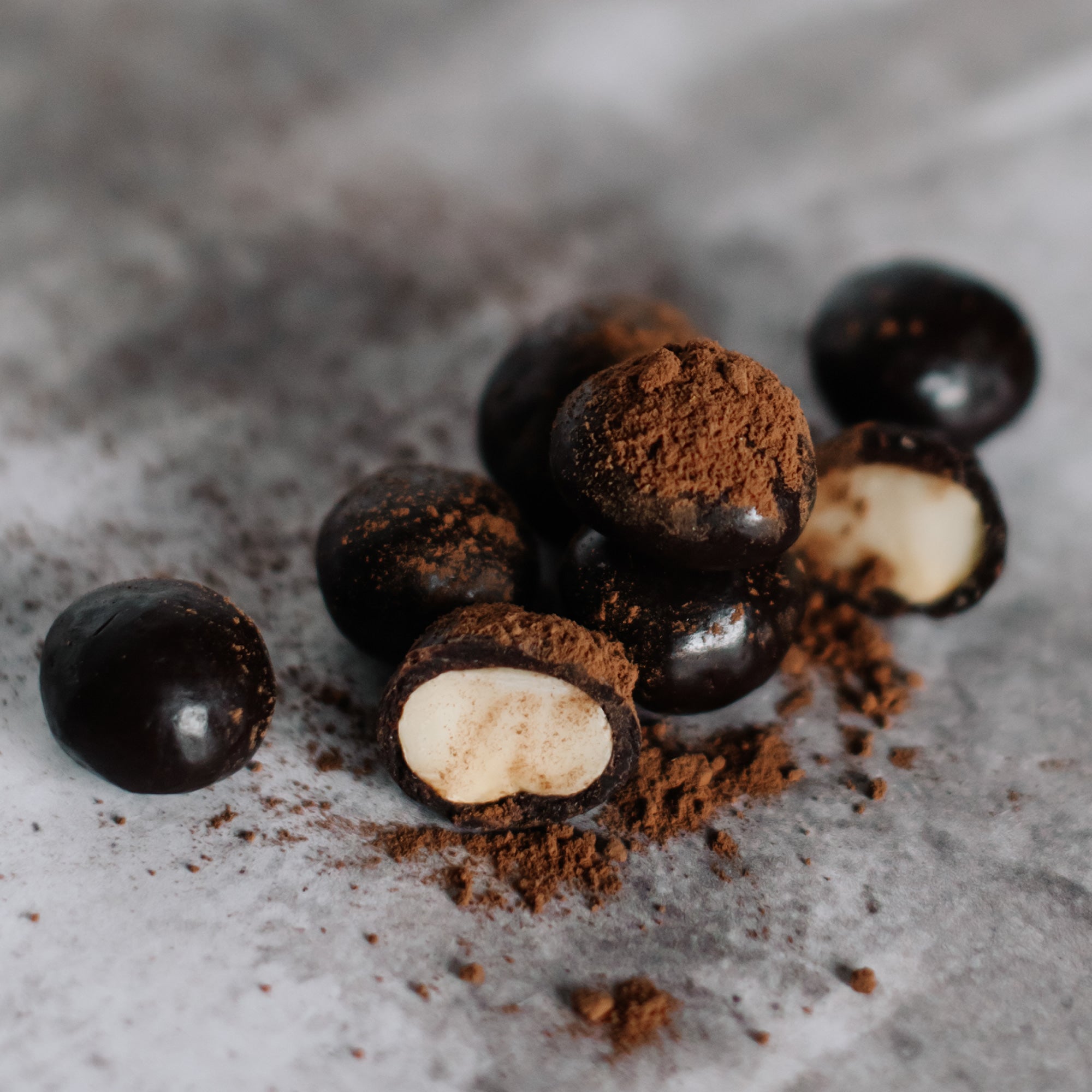 Chocolate Dipped Macadamia Nuts (12 Bags) - House of Macadamias