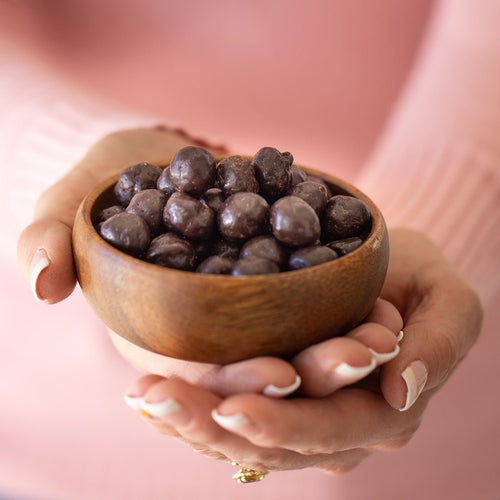 Chocolate Macadamia Dipped Nuts (4oz x 6 Bags) - House of Macadamias - macadamia nut benefits